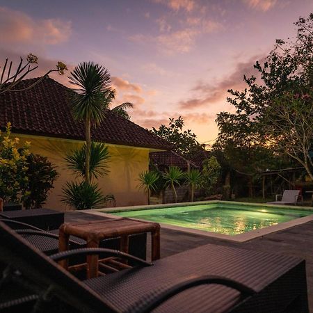 Join Homestay Kuta  Luaran gambar