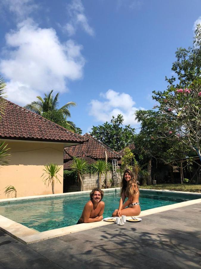 Join Homestay Kuta  Luaran gambar