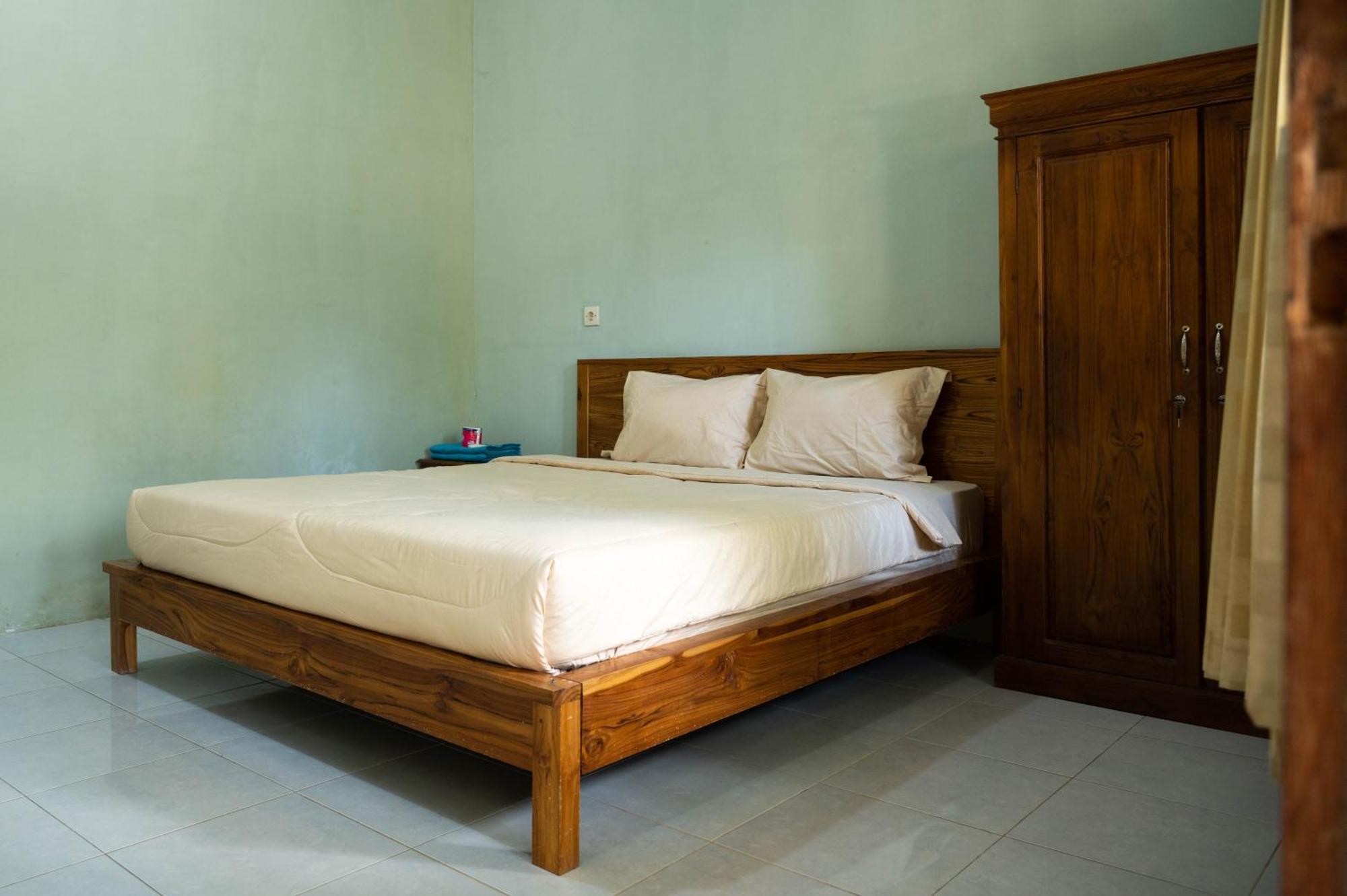 Join Homestay Kuta  Luaran gambar