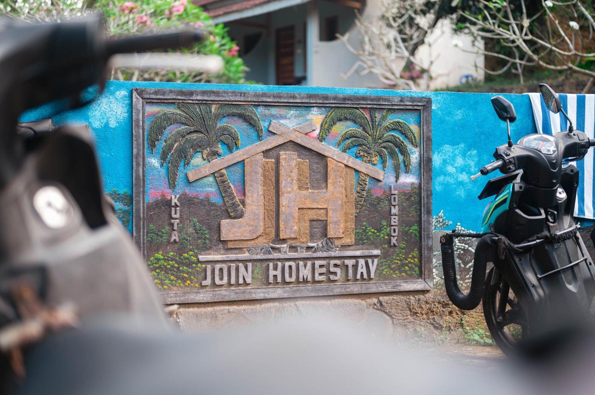 Join Homestay Kuta  Luaran gambar