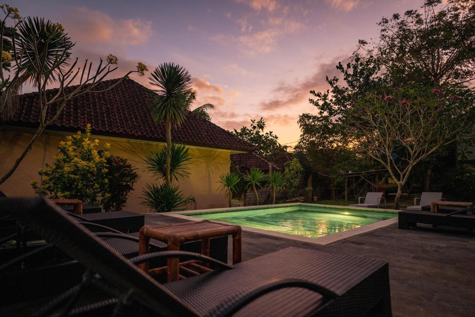 Join Homestay Kuta  Luaran gambar