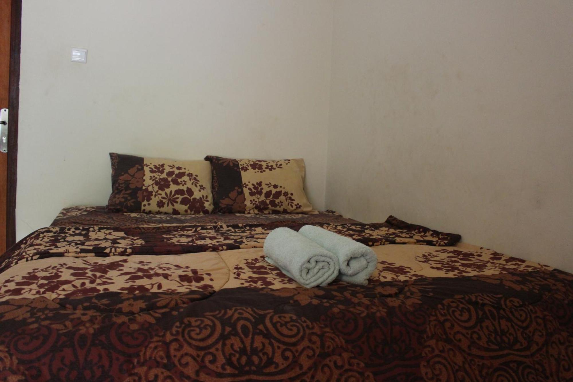 Join Homestay Kuta  Luaran gambar