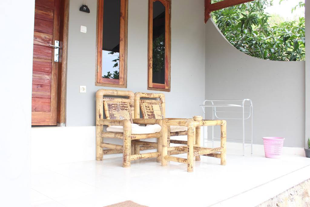 Join Homestay Kuta  Luaran gambar
