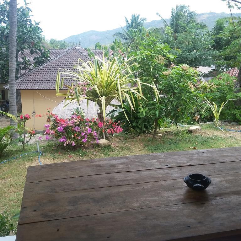Join Homestay Kuta  Luaran gambar